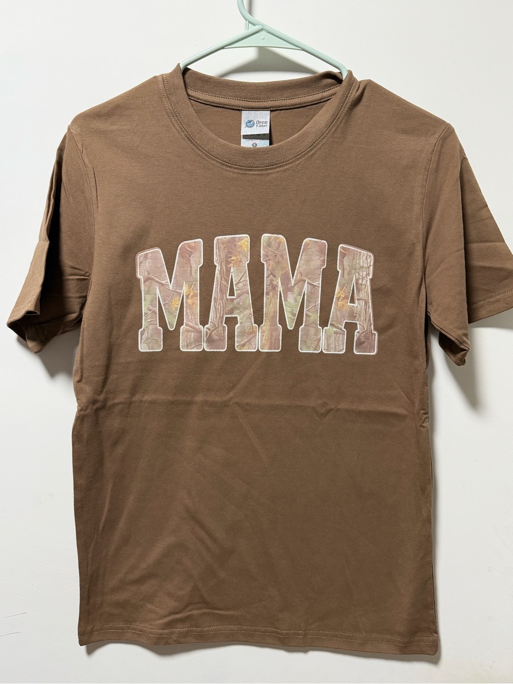Mama Graphic Tee in Brown